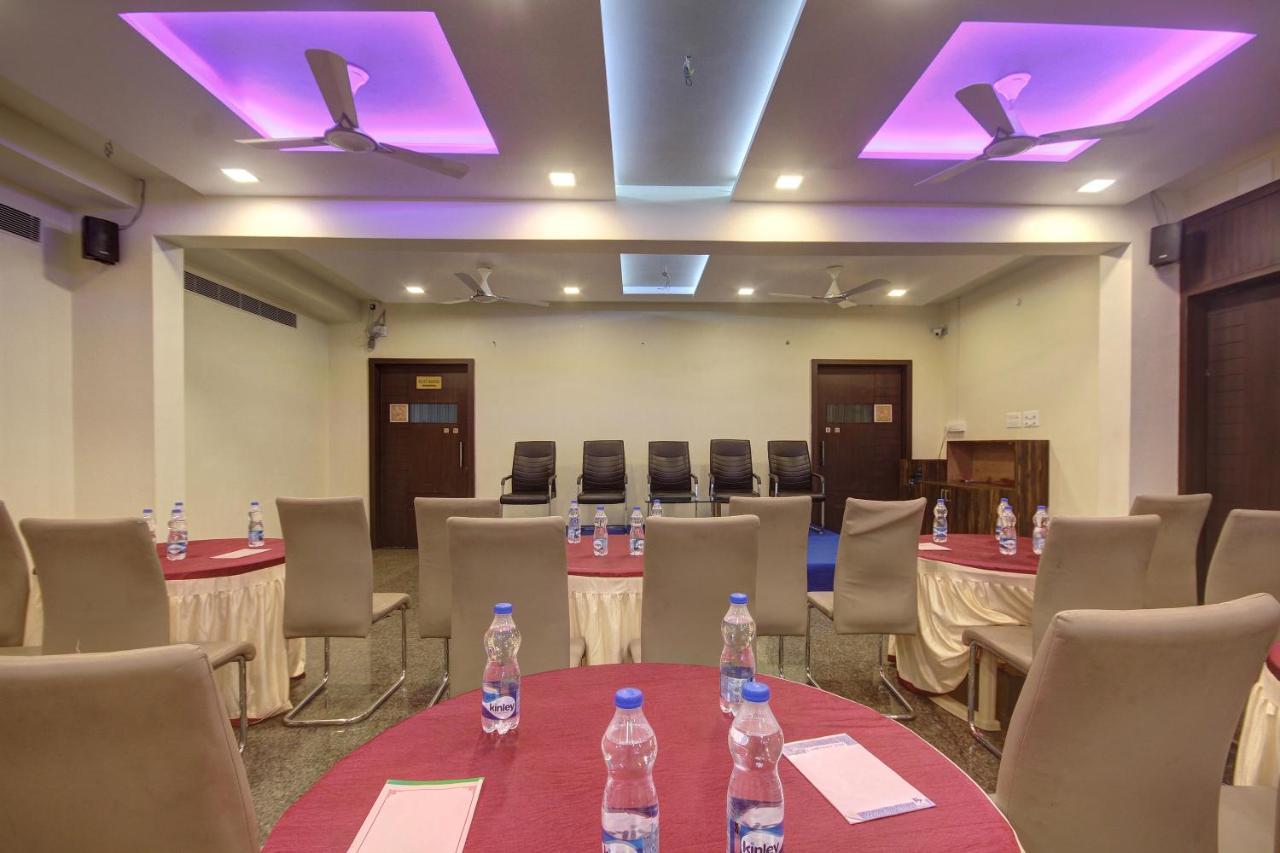 Hotel Le Grande Bijapur  Exterior photo