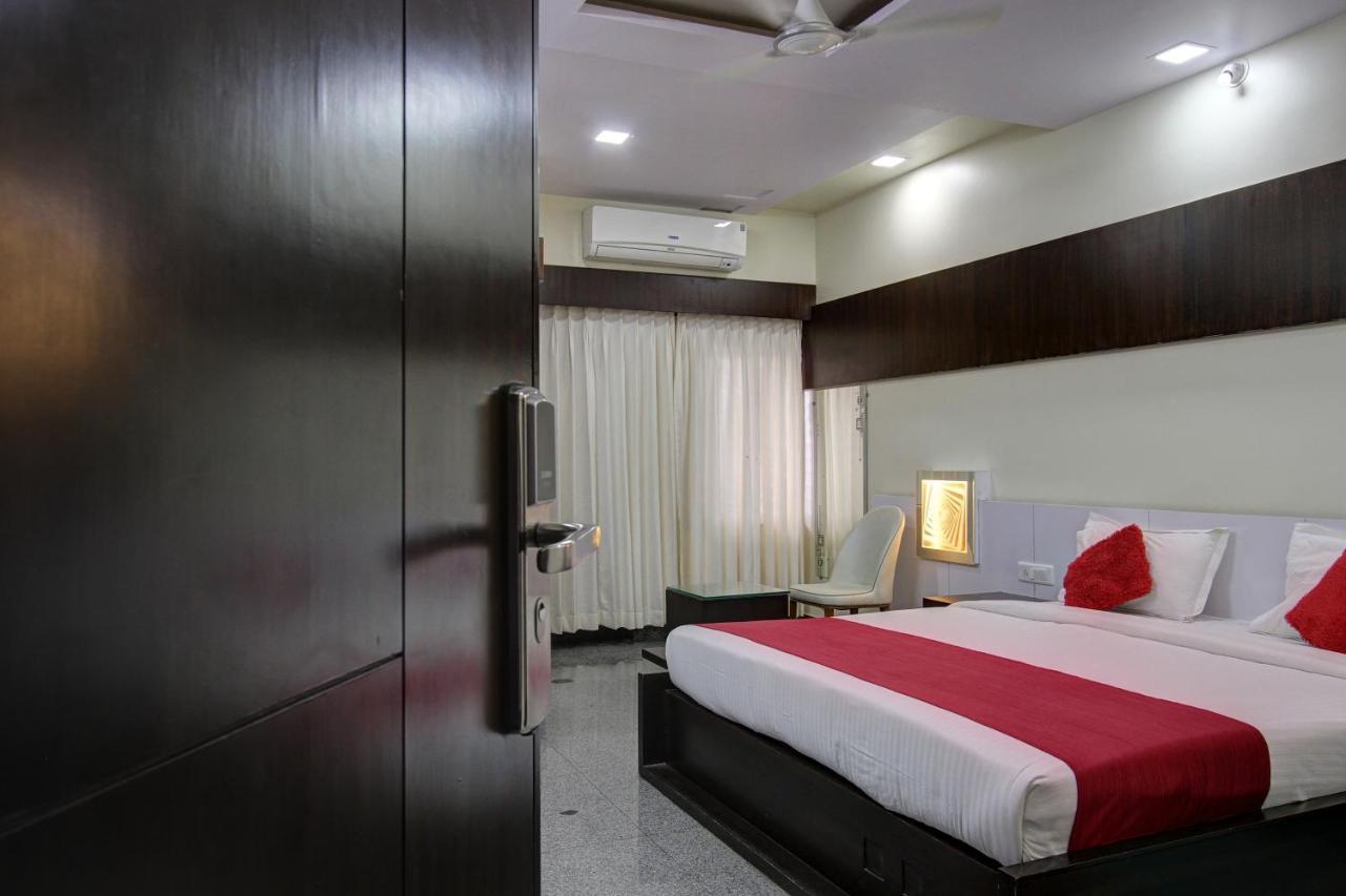Hotel Le Grande Bijapur  Exterior photo
